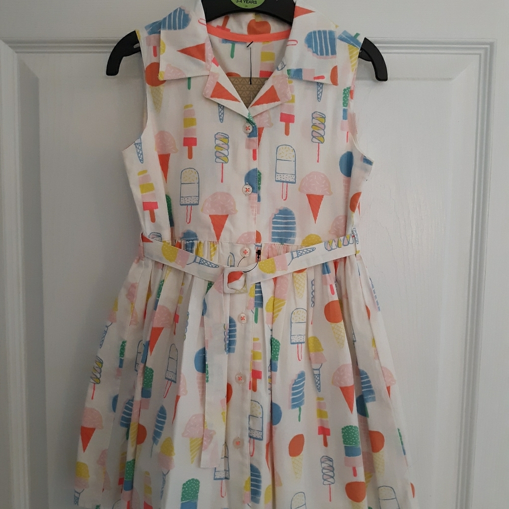 Little girls age 3 to 4 dress